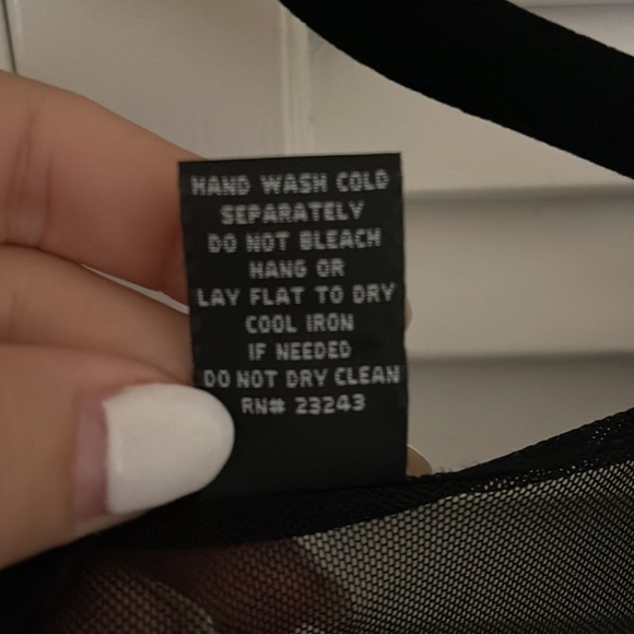 New York & Company Size Medium Blouse - Picture 4 of 6